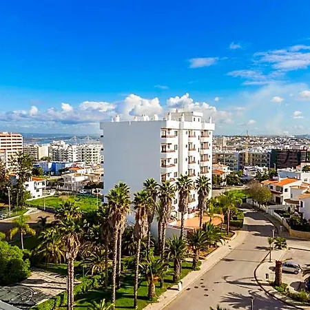 Mirachoro Aparthotel 3*